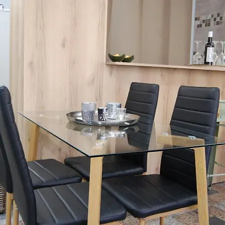 Apartamento Jardines& Parking