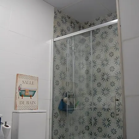 Jardines& Parking Apartment *